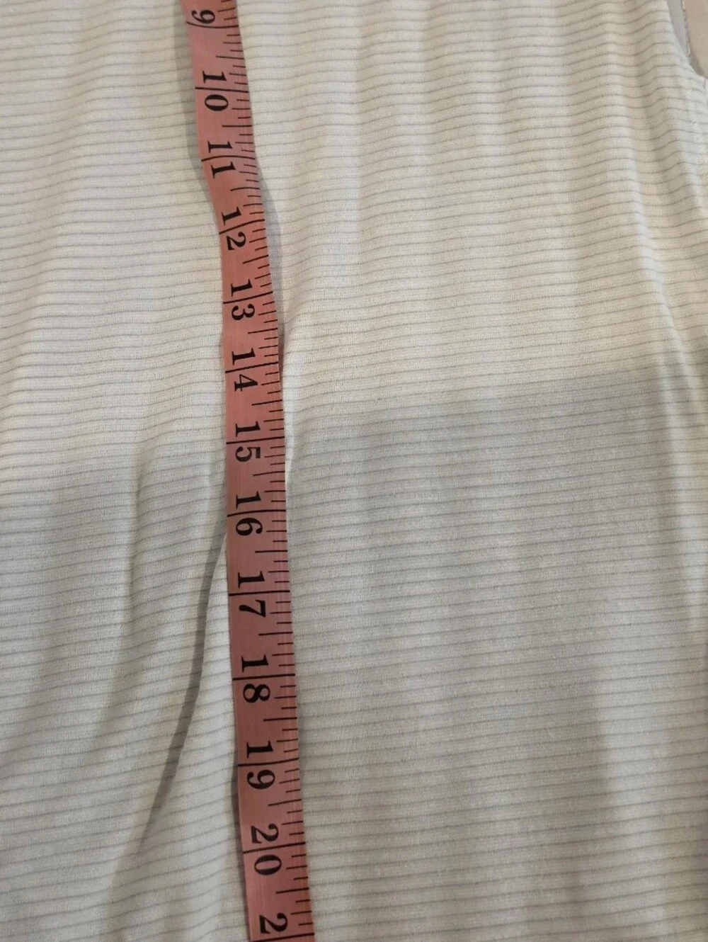 Lululemon Muscle Tank - Picture 7 of 7